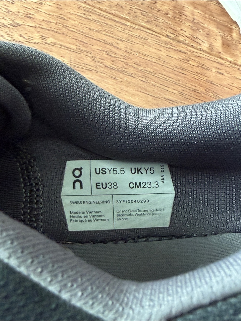 Back to School! Kids On Cloudleap Sneakers slip on boys girls 5.5 Youth On Cloud - Picture 9 of 11